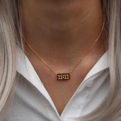 sancēo 11:11 Angel Number Plate Necklace