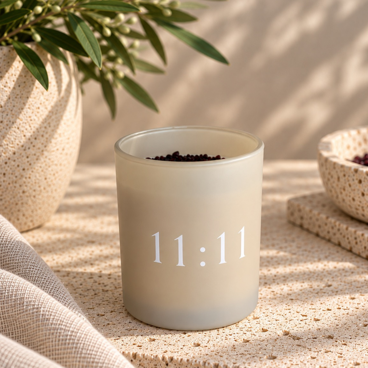 11:11 Palo Santo Eclipse Eclipse Candle | Beige Jar